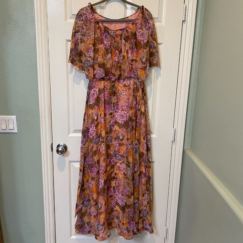 70's Vintage Handmade, Fully lined Chiffon & Taffeta floor length gown - Picture 2 of 9